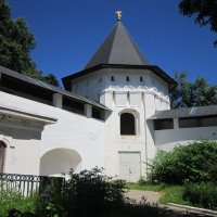 Башня Саввино-Сторожевского монастыря :: Дмитрий Никитин