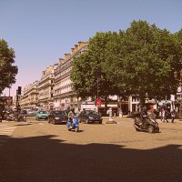 По Парижу, на автобусе. :: Владимир Драгунский