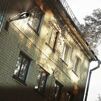 "...а люди живут" :: Макс Орлов