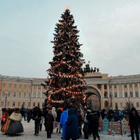 Ёлка на Дворцовой :: Евгений Васильев Ёлка на Дворцовой :: Евгений Васильев