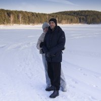 Родители наблюдают за сыновьями :: Владимир Кириченко Родители наблюдают за сыновьями :: Владимир Кириченко