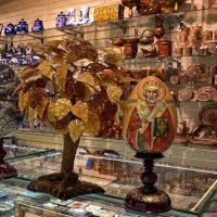 Выбирайте сувенир. :: Людмила Гулина Выбирайте сувенир. :: Людмила Гулина