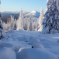 Утренние горы :: Евгений Тарасов 