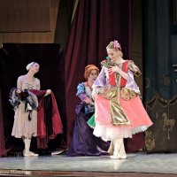 Балет Золушка. Примерка платья на бал. :: Ната57 Наталья Мамедова