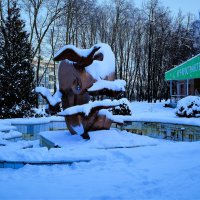 Чебоксары. Фонтан "Гуси-Лебеди" зимой. :: Пётр Чернега