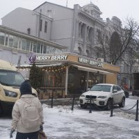 Улица  Горького в снегу :: Валентин Семчишин