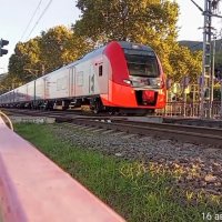 2025 август.Лазаревское.Ласточка. Электропоезд. :: Serega SchütZ