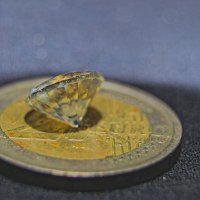 2 евро и Бриллиант :: Giant Tao /