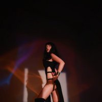 Девушка с катаной :: Юрий Лутов