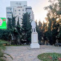 Памятник Максиму Горькому.Сочи. :: Serega SchütZ