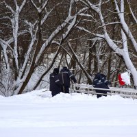 Уборка снега :: Наталья Вязигина