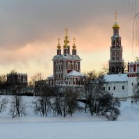 Москва. Морозный вечер у Новодевичьего... :: Наташа *****