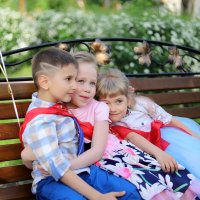 *** :: Андрей Л. В.