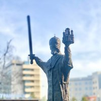 Мини скульптура на соборной площади. :: Alexey YakovLev