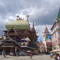 Новый город со дворцом, с златоглавыми церквами, с теремами и садами, а сидит в нем князь Гвидон... :: unix (Илья Утропов)