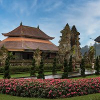Территория храма Пура Улун Дану (Бали) :: Андрей Город