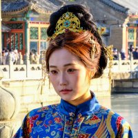 Каждый костьюм красивее предыдущего :: Георгий А