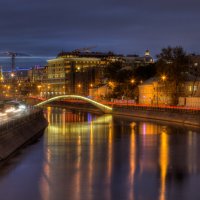 Горбатый мостик на Водоотводном канале :: Игорь Шевченко