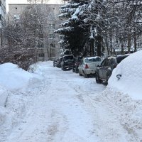 ***автокараван во дворе*** :: Olga Oskolkova