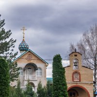 Территория Свято-Михайловского мужского монастыря в Адыгее :: Игорь Сикорский