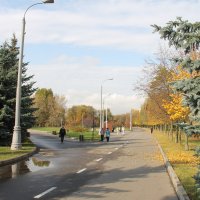ОСЕННИЙ ДЕНЬ В ГОРОДЕ :: Валентина ОСЕННИЙ ДЕНЬ В ГОРОДЕ :: Валентина