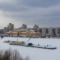 Вид на Нижегородскую ярмарку с Канавинского моста :: Александр Синдерёв