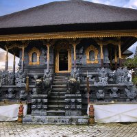 Балийский "Теремок" :: Андрей Город