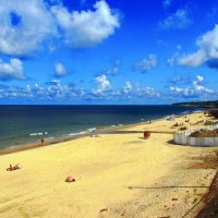 Городской пляж :: Сергей Карачин