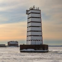 Фарватер Кронштадта :: skijumper Иванов