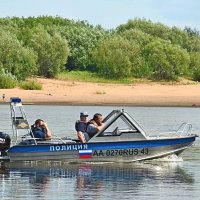 Водный патруль. :: Михаил Курзанцев
