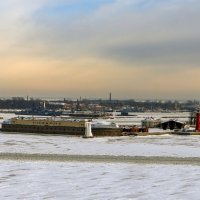 Вид на Кронштадт с маяка :: skijumper Иванов