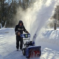 Расчистка парковых дорожек. :: ИРЭН@ .