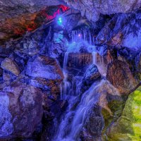 Обнаружение водопада в пещере :: Георгий А