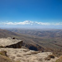 Там далеко Эльбрус. А кажется совсем близко. :: Андрей Дурапов