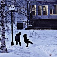 Эх, в снежки бы поиграть! :: Владимир 