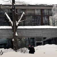 Будьте бдительны, обходите снежные крыши. :: Татьяна Помогалова