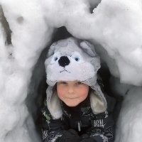 Тимофей в снежной пещере :: Ольга Довженко