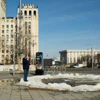 Один уже соскучился по зиме... :: Лютый Дровосек