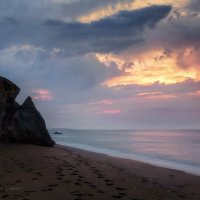 Вечер в бухте Надежды :: Игорь Сарапулов