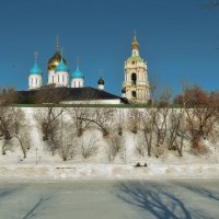 Вид на Новоспасский монастырь со стороны Новоспасского пруда. :: Татьяна Помогалова Вид на Новоспасский монастырь со стороны Новоспасского пруда. :: Татьяна Помогалова