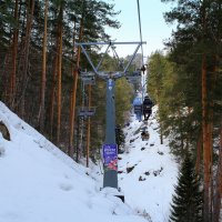 Канатная дорога на гору Церковка :: Татьяна Лютаева