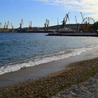 Крым - труженик. Феодосия :: Татьяна Лютаева