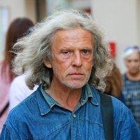 Уличный портрет :: Владимир59 