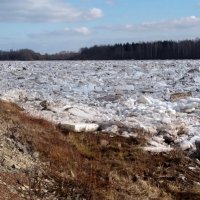 весна.ледоход :: ИННА ПОРОХОВА