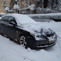 Автомобиль в снегу :: Александр Синдерёв