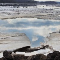 весна.ледоход :: ИННА ПОРОХОВА весна.ледоход :: ИННА ПОРОХОВА