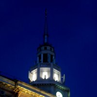 Дом с часами на Площади Ленина :: Андрей Л. В.