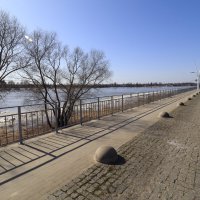 Променад вдоль реки. :: Николай 