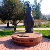 Керчь. Памятник детям Керчи - жертвам Великой Отечественной войны. :: Пётр Чернега