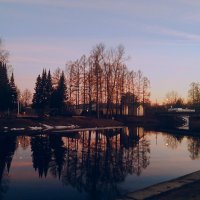 Вечер на реке Тихвинка :: Сергей Кочнев